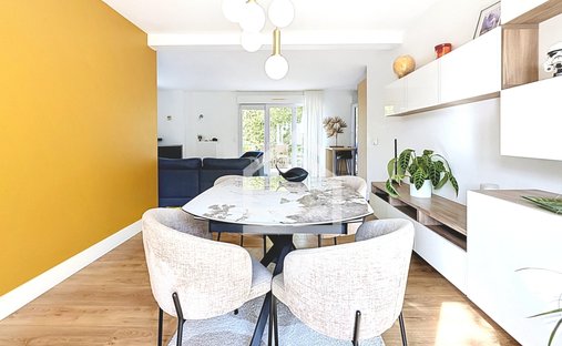 House in Zone Industrielle, Blanquefort, France 1