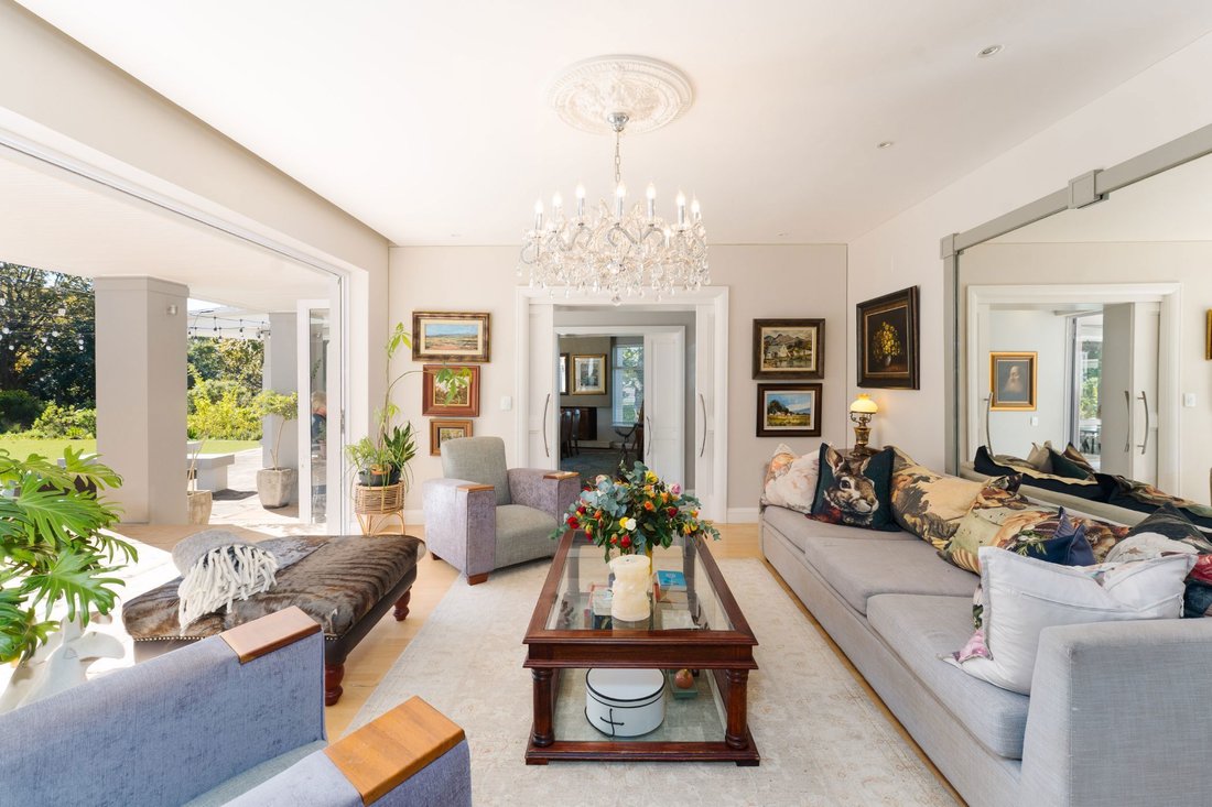 House in Erinvale Golf Estate, Helderberg, Cape Town 2 - 19039535