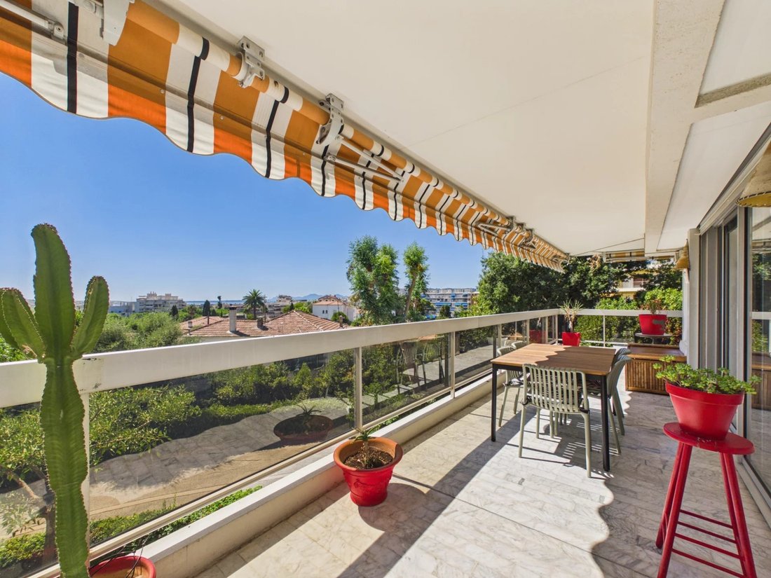 Apartment in Ponteil, Antibes, France 1 - 13415270