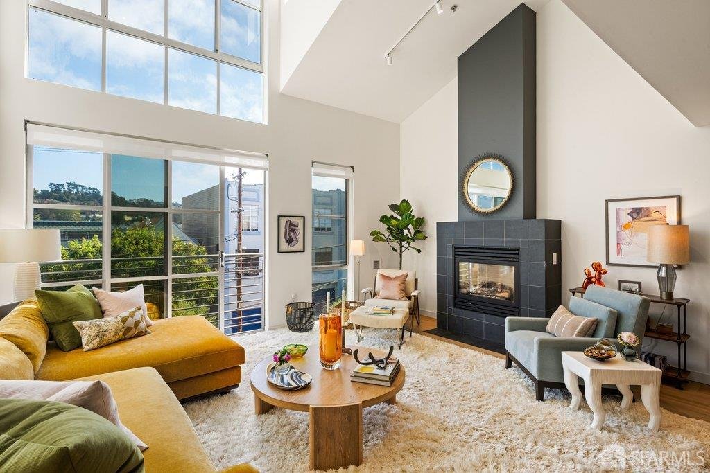 Condo in San Francisco, California, United States 4 - 19038647