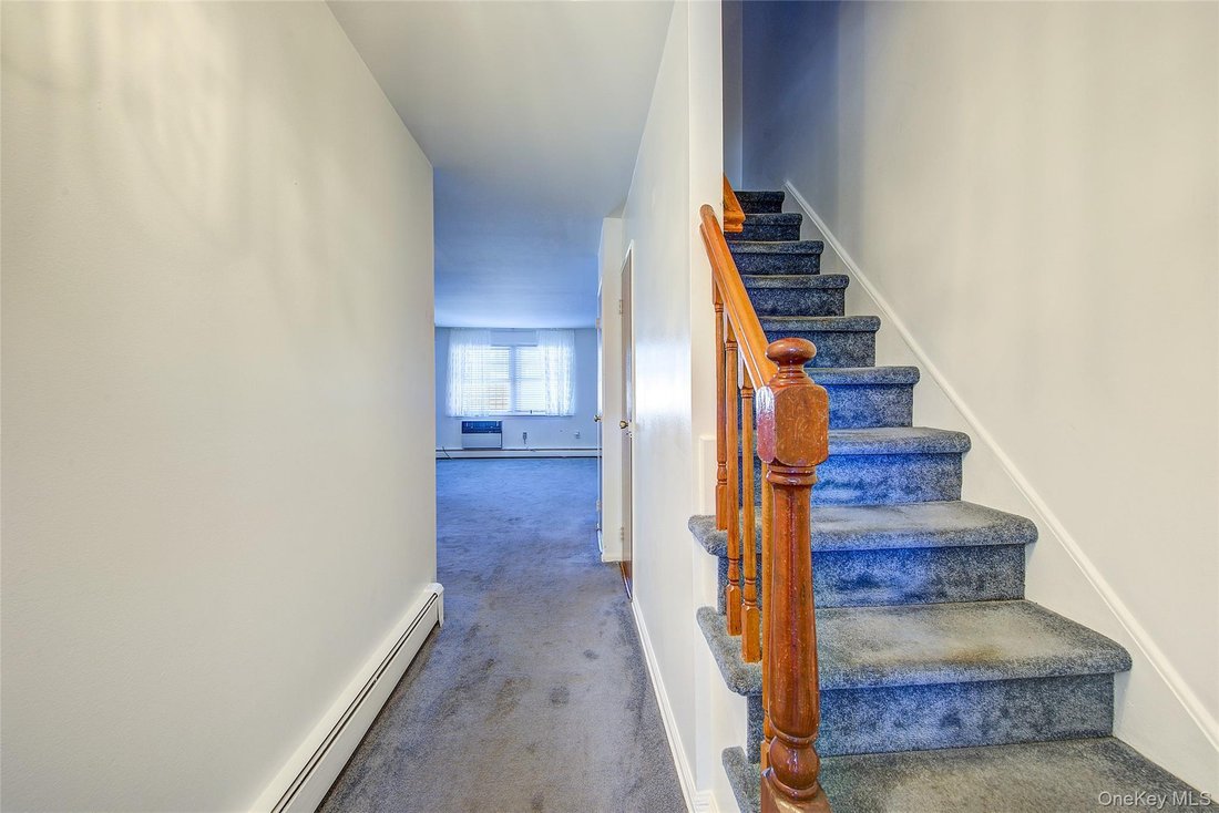 House in New York, New York, United States 2 - 19037927