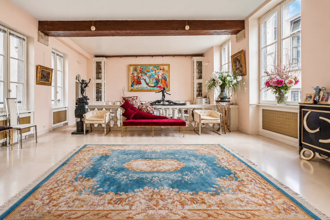 Apartment in Saint Gervais, Paris 4e Arrondissement, Paris 3 - 19037510