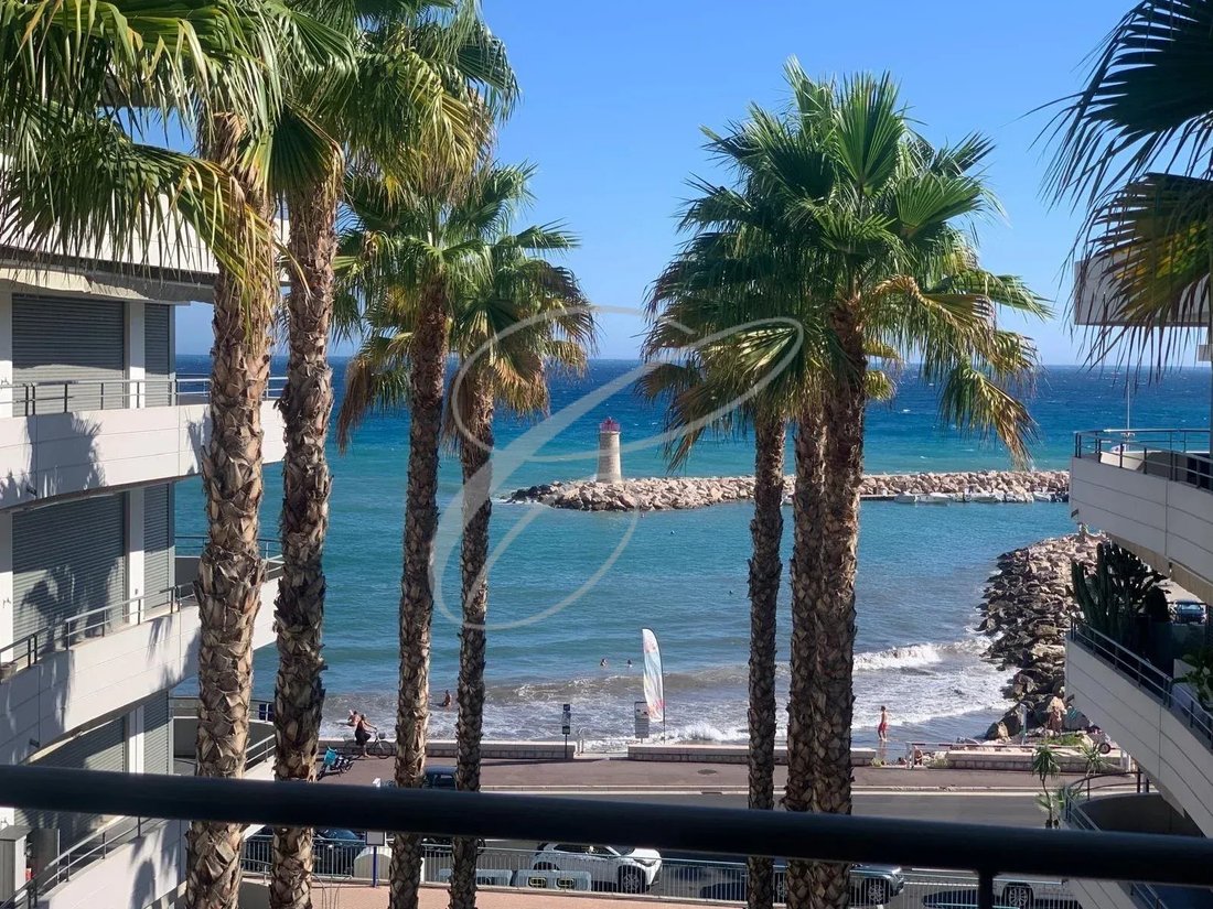Apartment in Menton, Provence-Alpes-Côte d'Azur, France 1 - 19037189