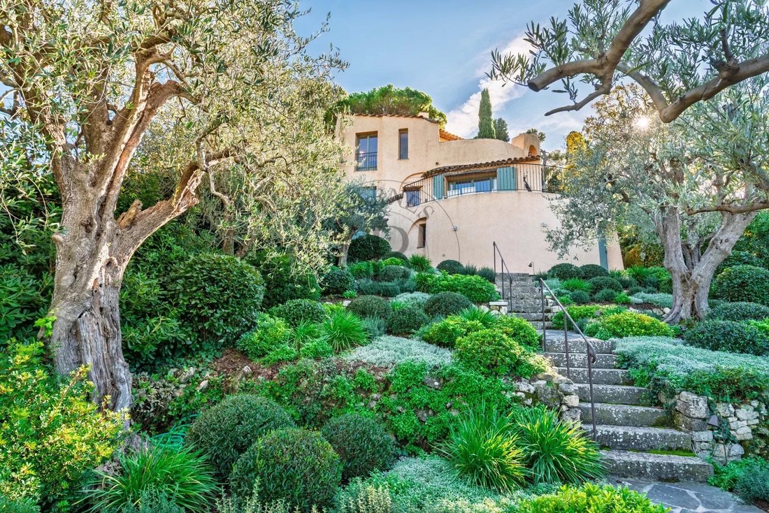 Villa in Mougins, Provence-Alpes-Côte d'Azur, France 1 - 19037440