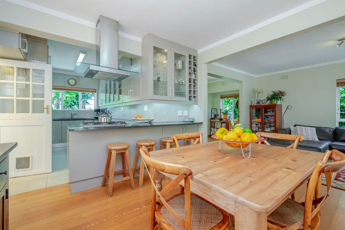 House in Newlands, Southern Suburbs, Cape Town 3 - 19039096