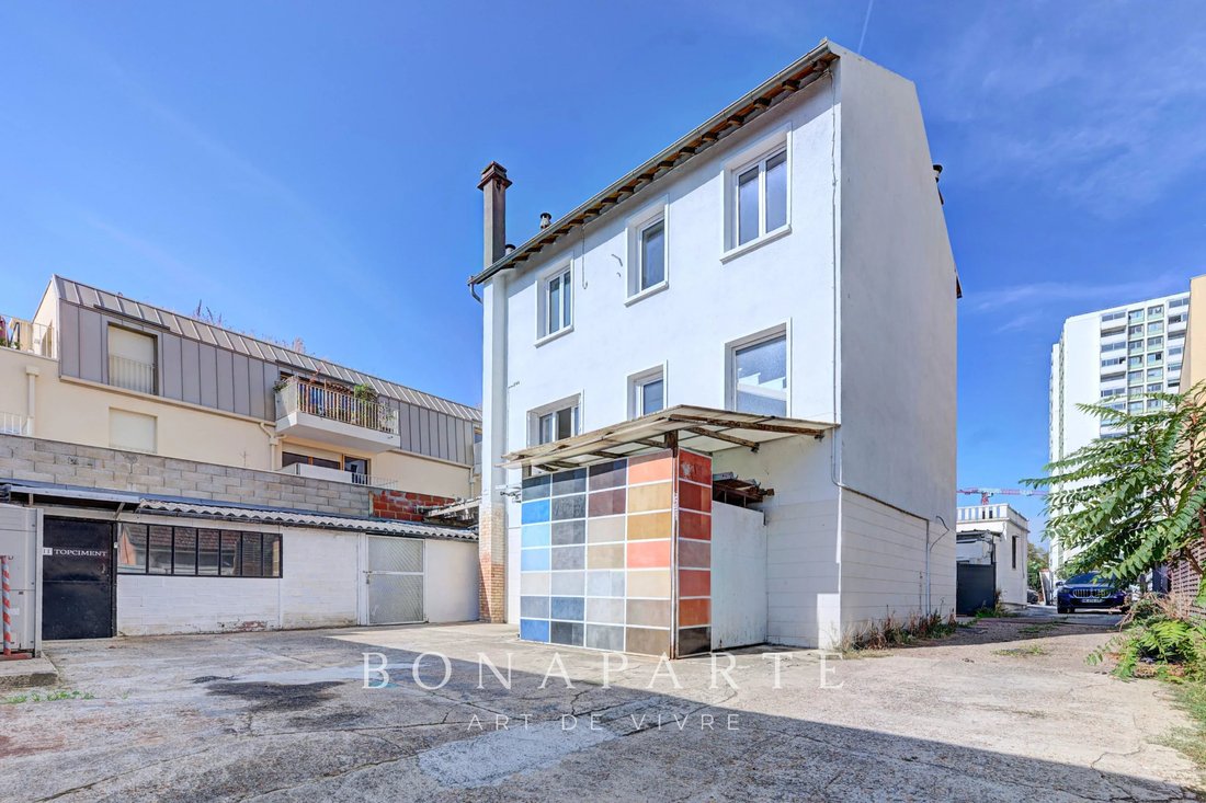 Estate in Plateau-Grèves-Europe-Gare du Stade-Fossés Jean, Colombes, France 1 - 19037500
