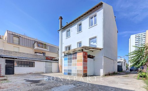 Estate in Plateau-Grèves-Europe-Gare du Stade-Fossés Jean, Colombes, France 1