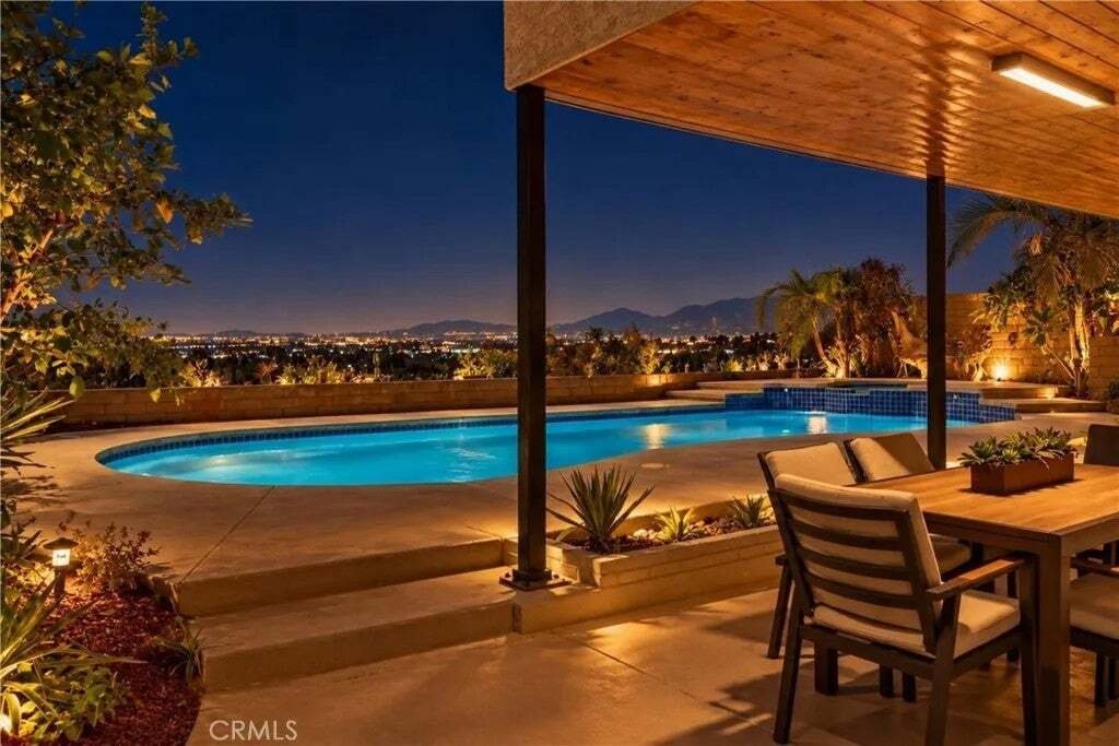 House in West Covina, California, United States 2 - 19039886
