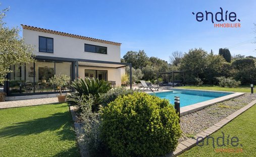 House in La Ville, Lorgues, France 1