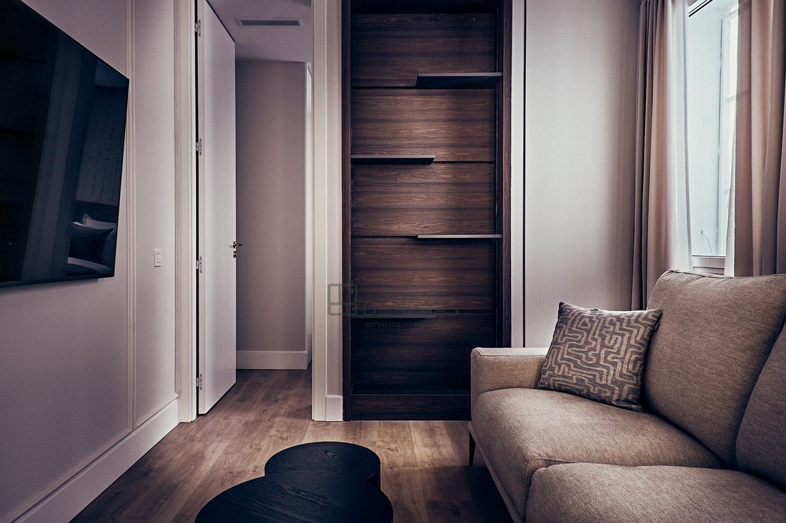 Appartamento a Retiro, Madrid, Spagna 4 - 19039405