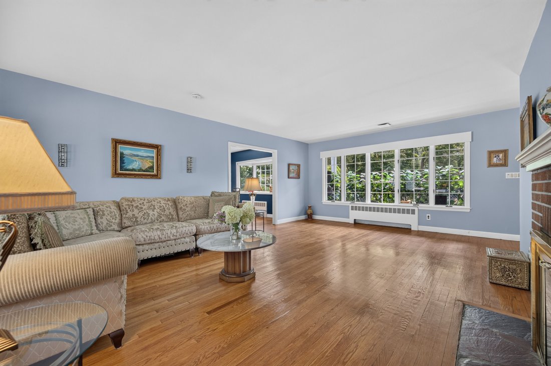 House in Cold Spring Harbor, New York, United States 5 - 19038070