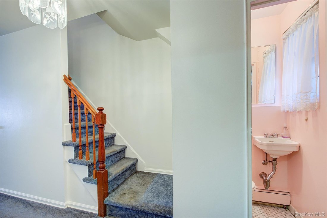 House in New York, New York, United States 3 - 19037927