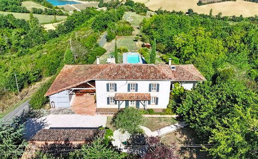 House in L'Isle-en-Dodon, Occitania, France 1