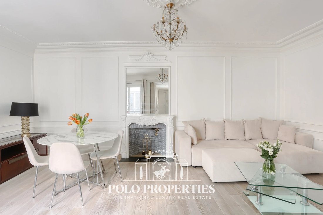 Apartment in Porte Dauphine, Paris 16e Arrondissement, Paris 4 - 19037181