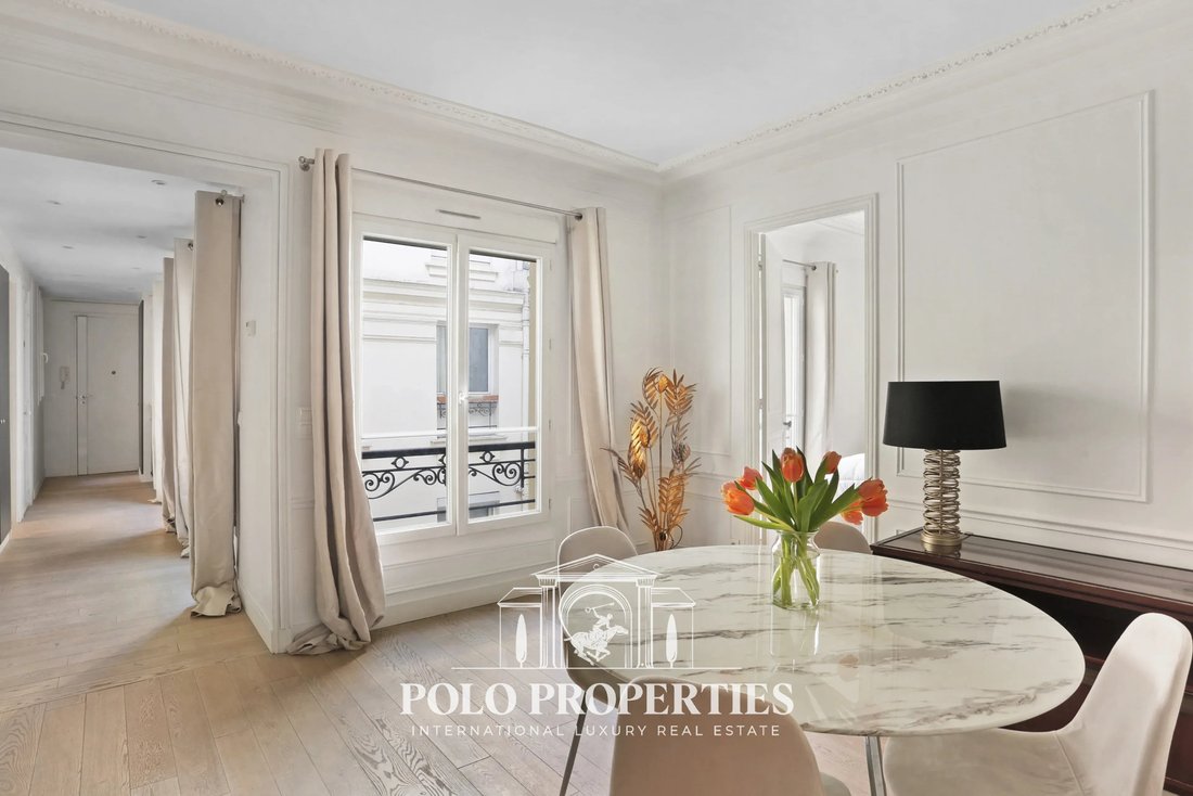 Apartment in Porte Dauphine, Paris 16e Arrondissement, Paris 5 - 19037181