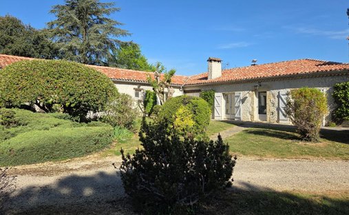 House in Faubourg Nord, Auch, France 1