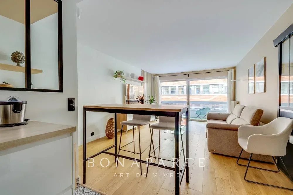 Apartment in Courcelles-Wagram, Paris 17e Arrondissement, Paris 5 - 19037514