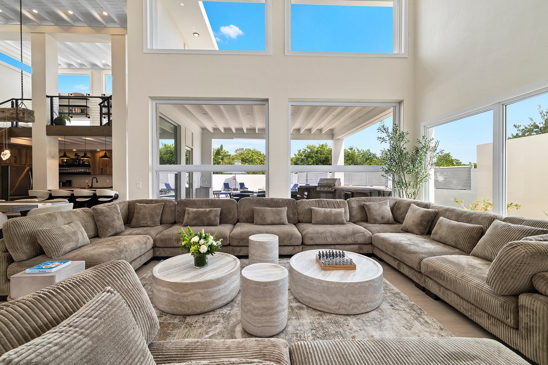 House in Grace Bay, Caicos Islands, Turks and Caicos Islands 2 - 19038299