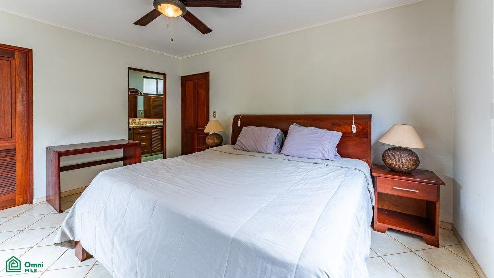 Condominio en Playa Hermosa, Provincia de Guanacaste, Costa Rica 2 - 18575757