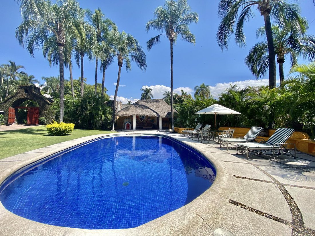 House in Cuernavaca, Morelos, Mexico 2 - 19041257