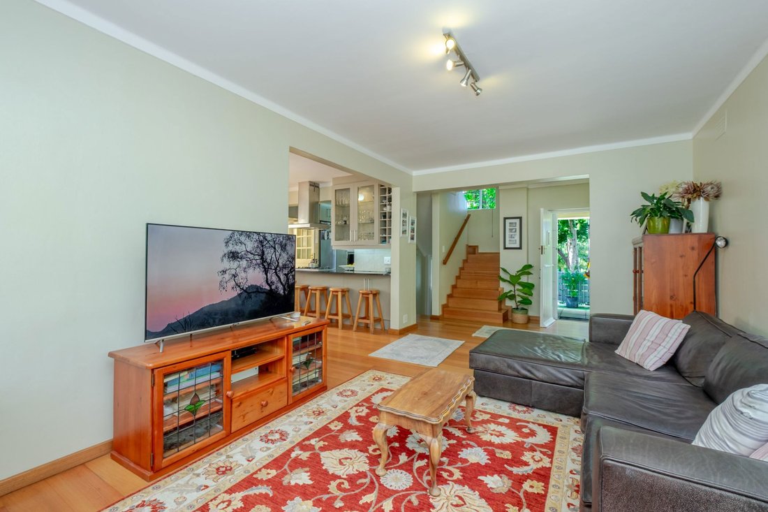 House in Newlands, Southern Suburbs, Cape Town 2 - 19039096