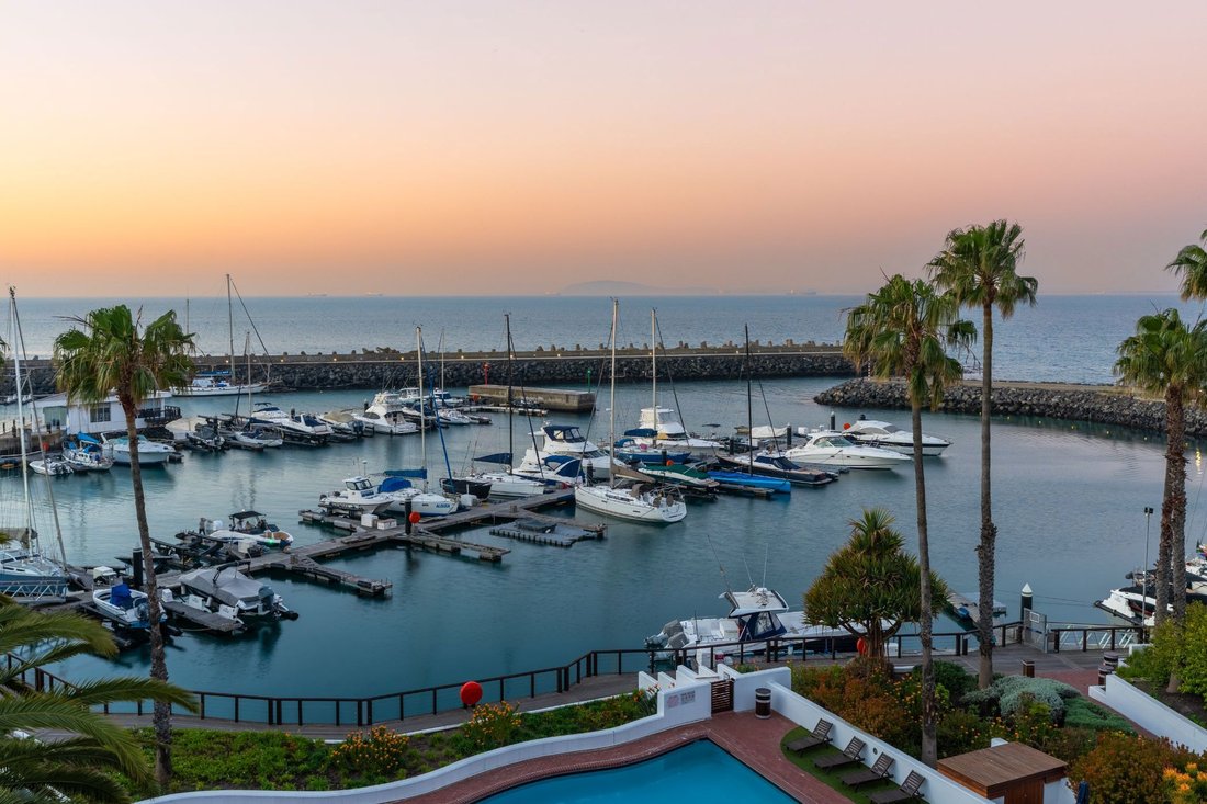 Apartamento en Mouille Point, Costa Atlántica, Ciudad del Cabo 1 - 19039074