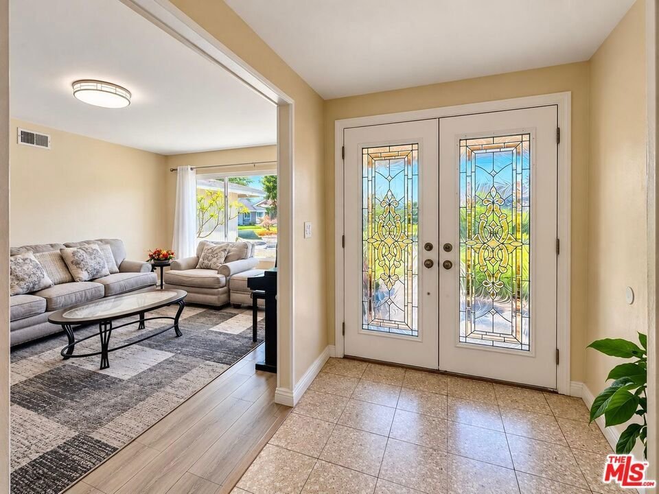 House in West Covina, California, United States 2 - 19039153