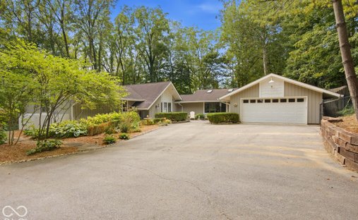 House in Zionsville, Indiana, United States 1