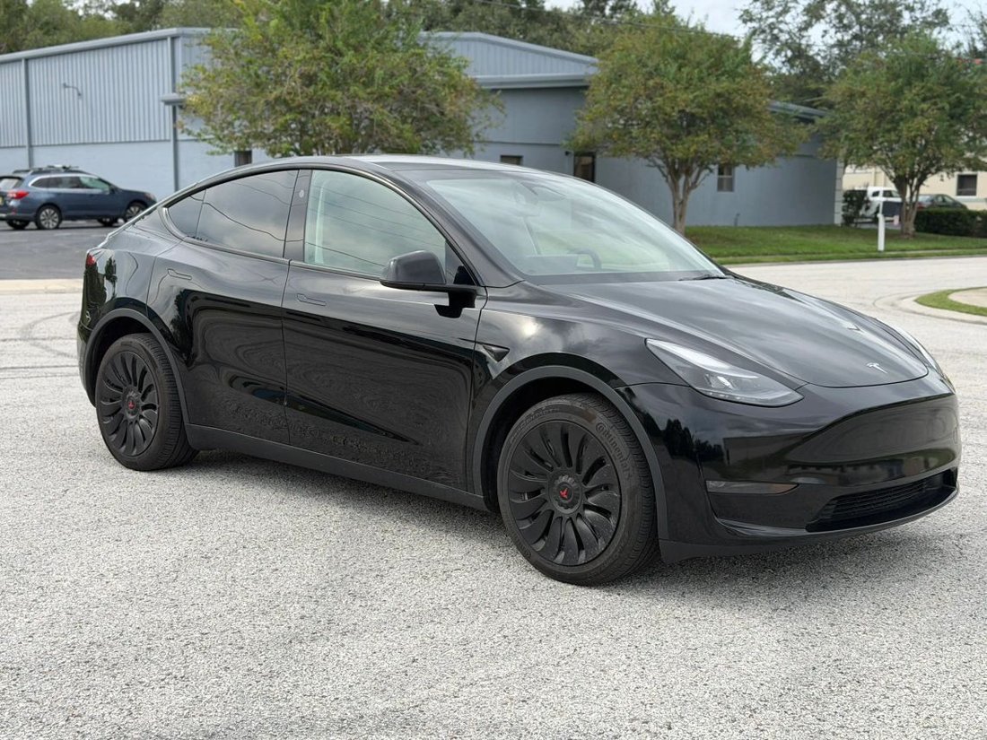 Suv in Pinellas Park, FL, United States 3 - 19040657