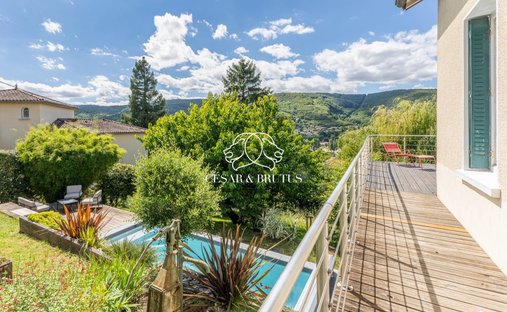 Villa in Rochetaillée-sur-Saône, Auvergne-Rhone-Alpen, Frankreich 1