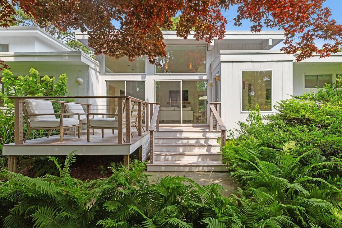 East Hampton, New York, United States 1 - 19040359