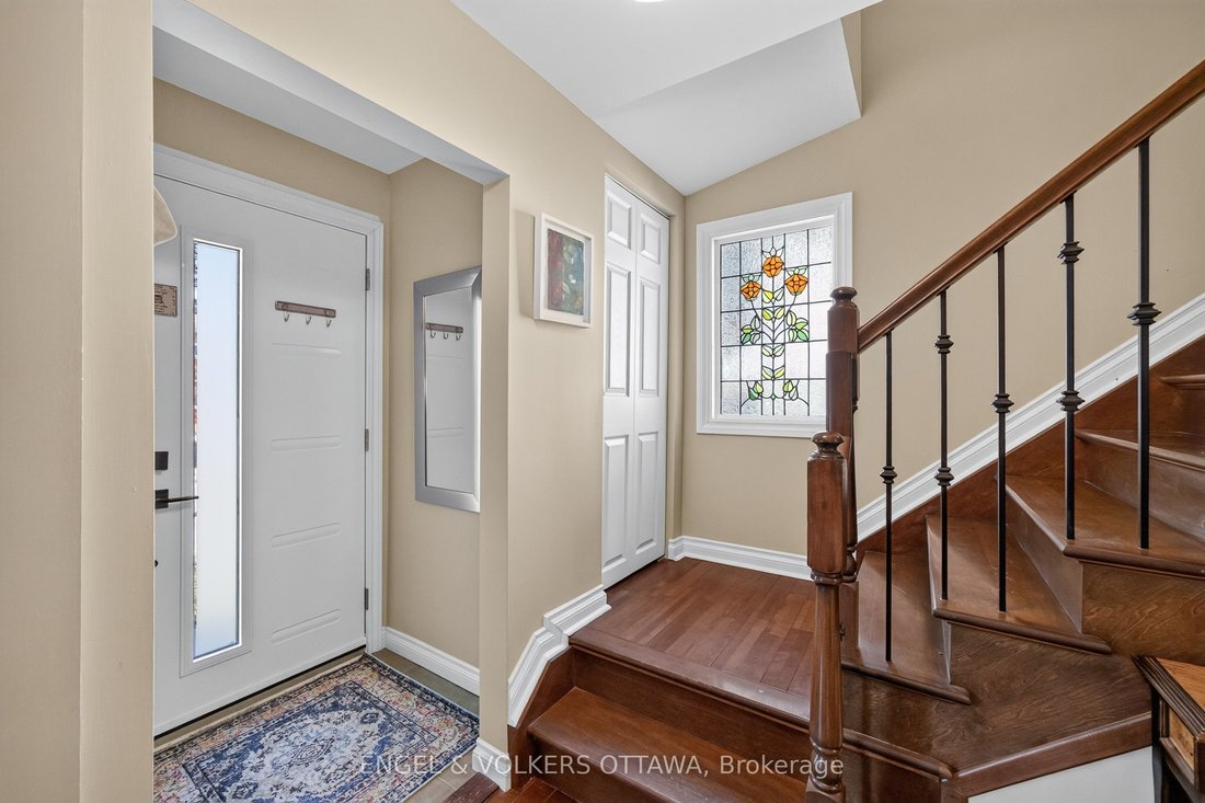 House in Ottawa, Ontario, Canada 3 - 19040258