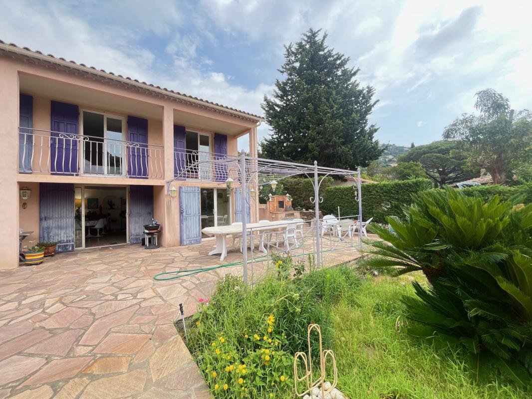 Villa in Sud, Cavalaire-sur-Mer, France 3 - 19037247