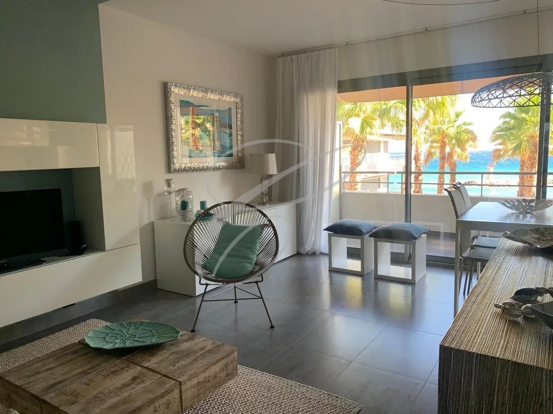Apartment in Menton, Provence-Alpes-Côte d'Azur, France 3 - 19037189