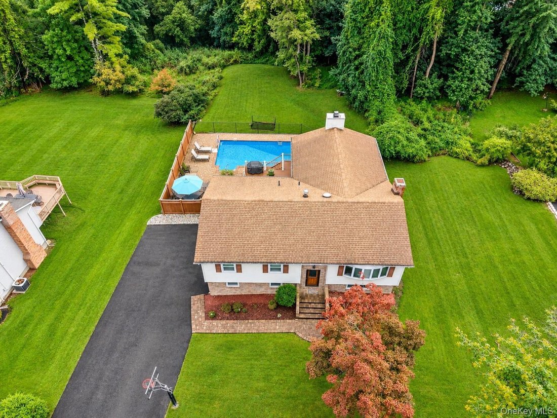 Casa en Valley Cottage, Nueva York, Estados Unidos 2 - 19037649
