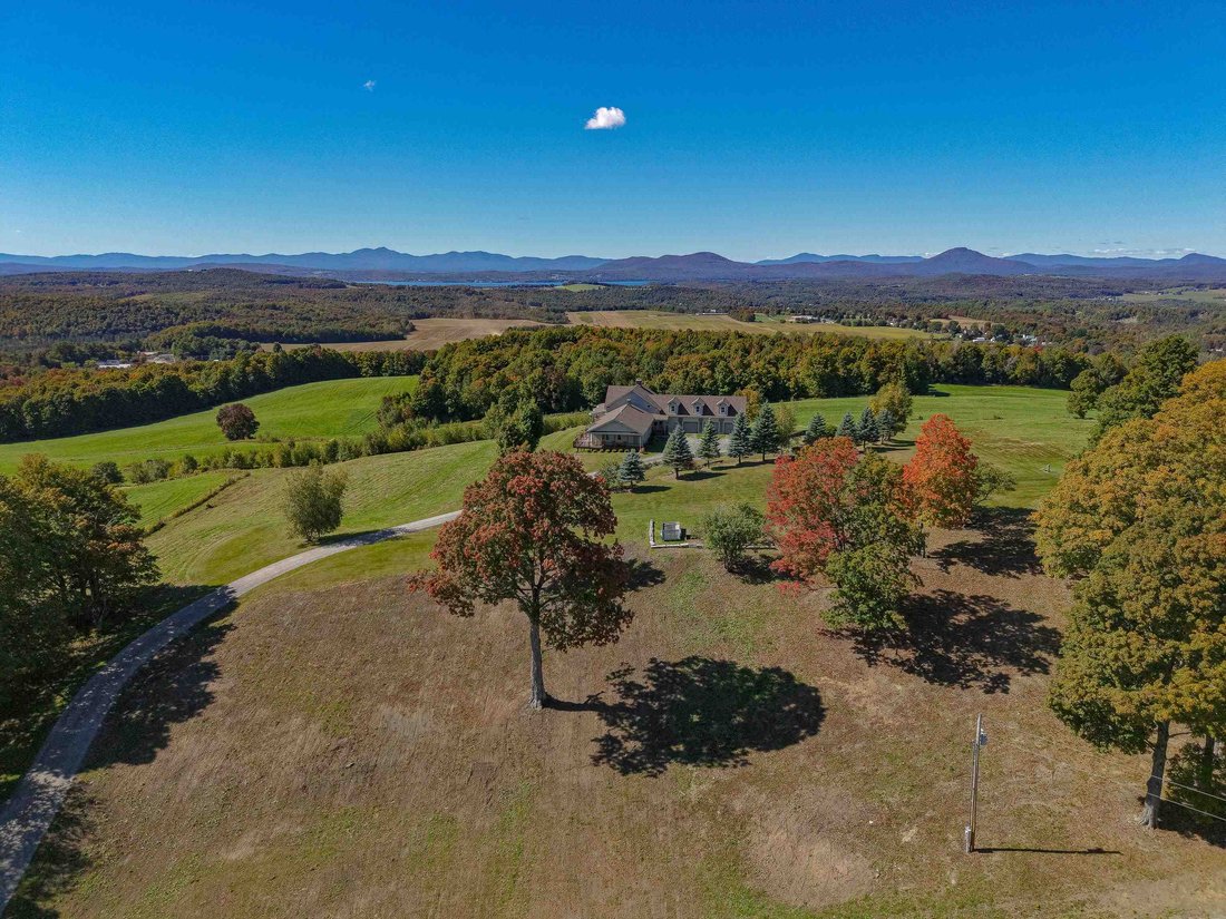 House in Derby, Vermont, United States 1 - 19038007