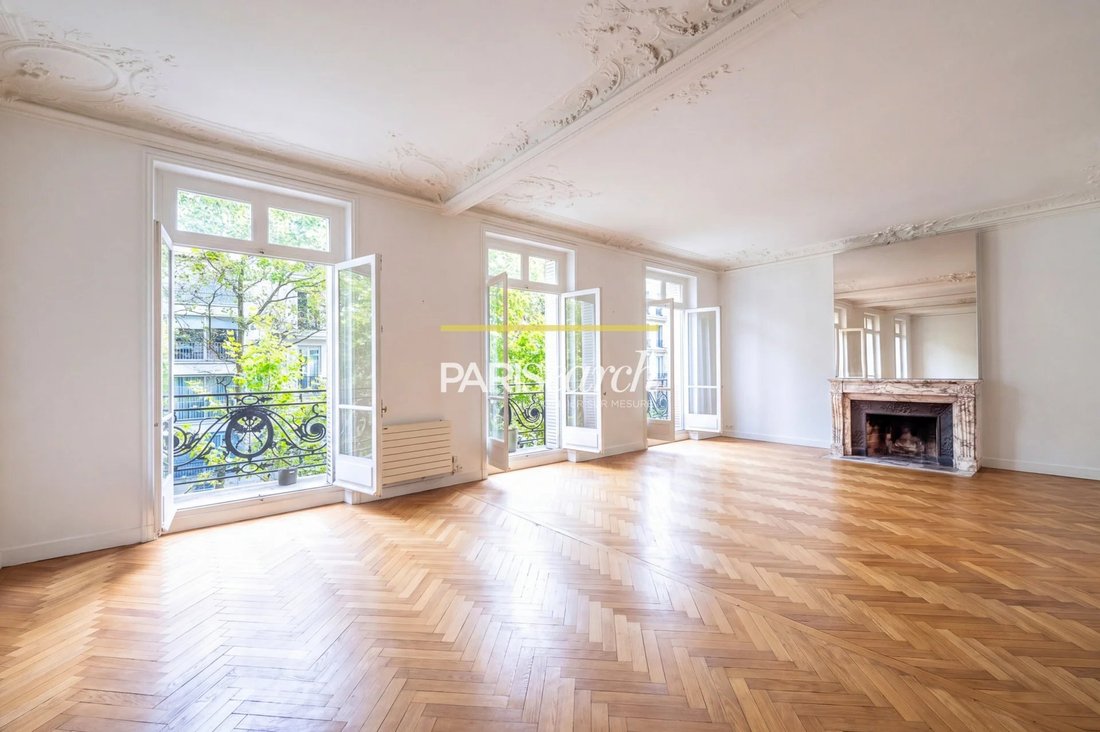 Apartment in Porte Dauphine, Paris 16e Arrondissement, Paris 3 - 19037148
