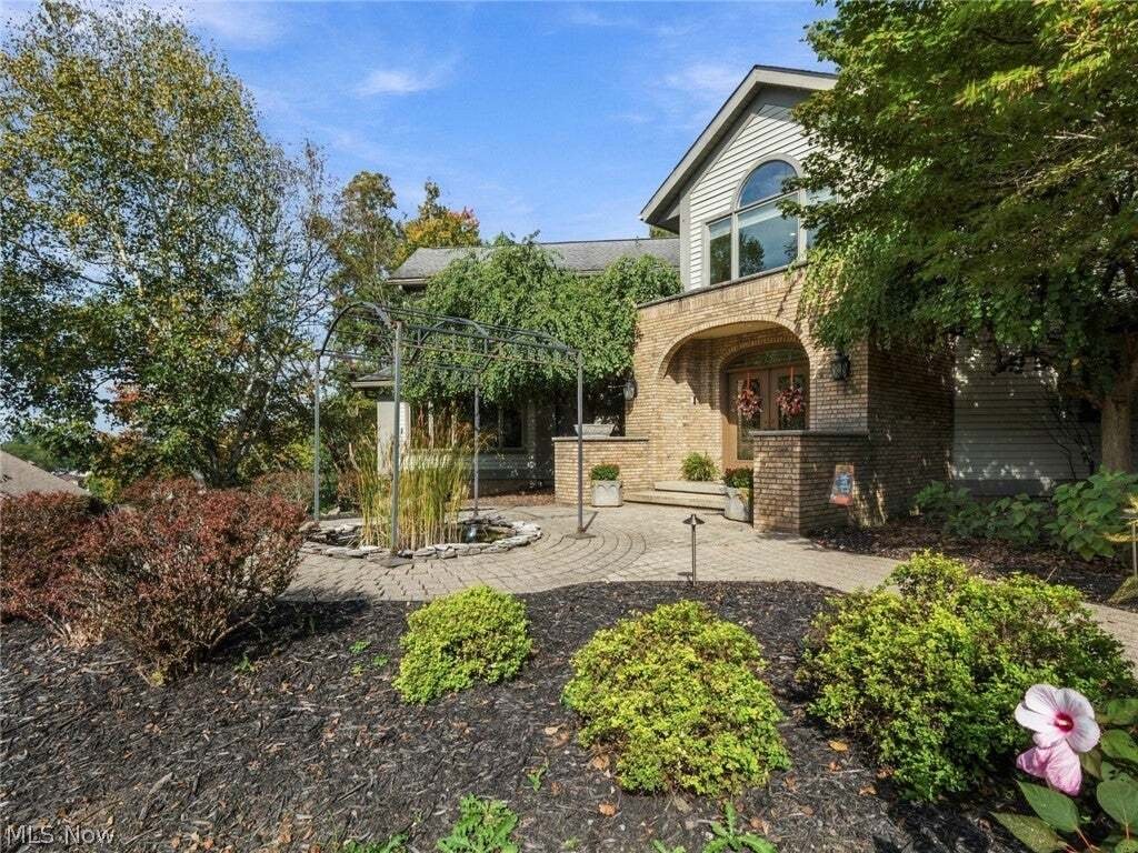 House in New Philadelphia, Ohio, United States 2 - 19039663