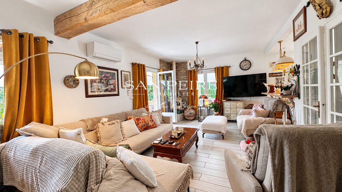 Villa en Fréjus, Provenza-Alpes-Costa Azul, Francia 5 - 19041437