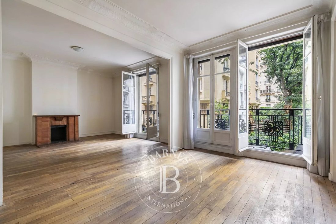 Apartment in Muette Nord, Paris 16e Arrondissement, Paris 5 - 19037146