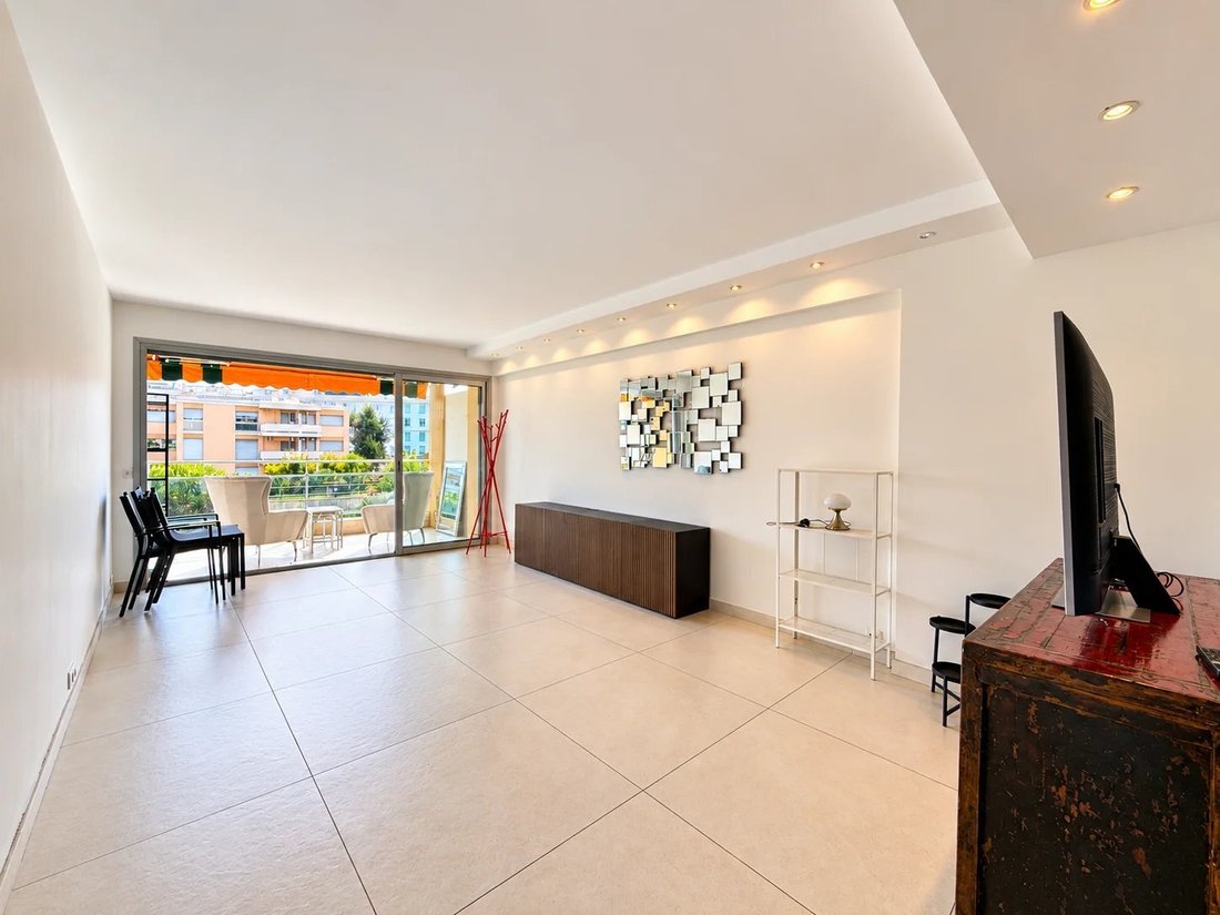 Apartment in La Source, Cannes, France 1 - 19040543