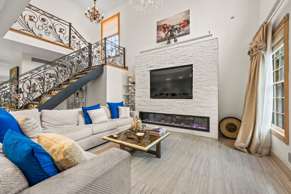 House in New York, New York, United States 4 - 19038276