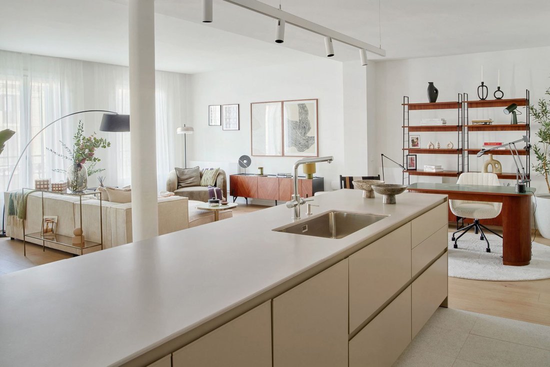 Wohnung in Eixample, Barcelona, Spanien 5 - 19038514