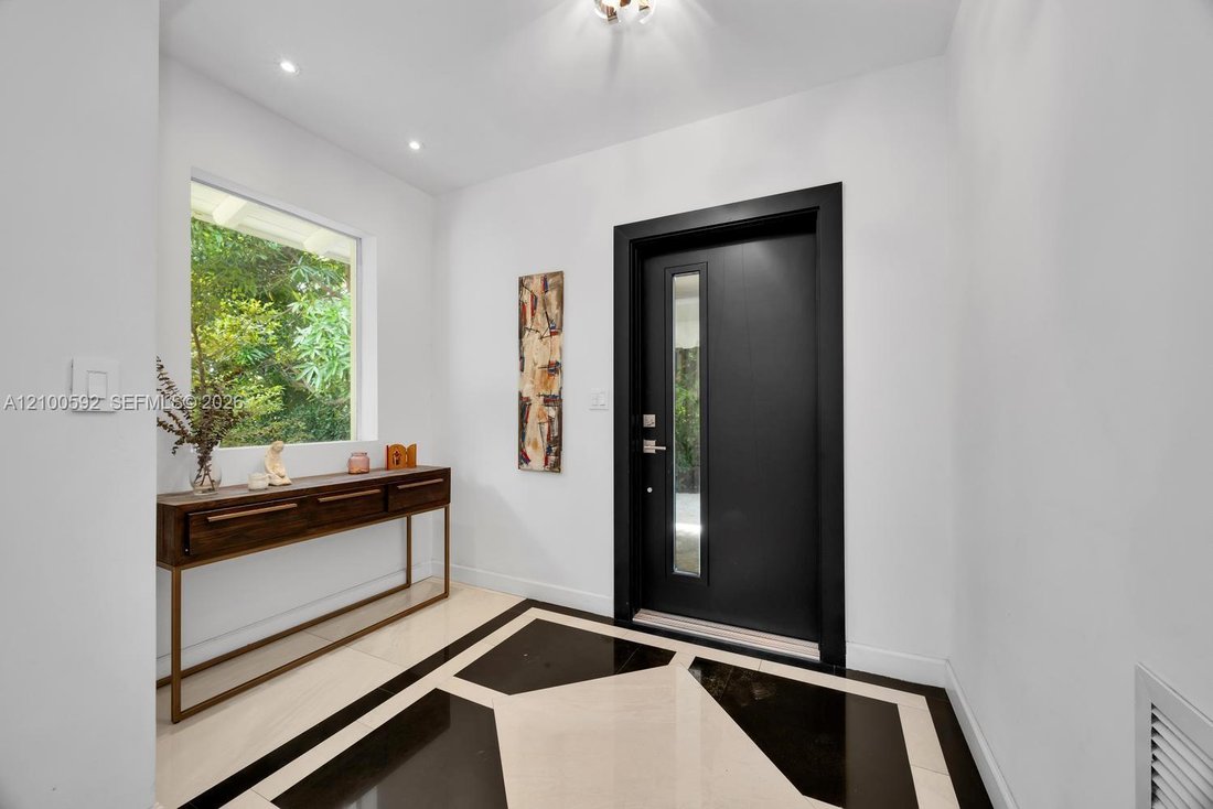 Casa a Coral Gables, Florida, Stati Uniti 4 - 19038058