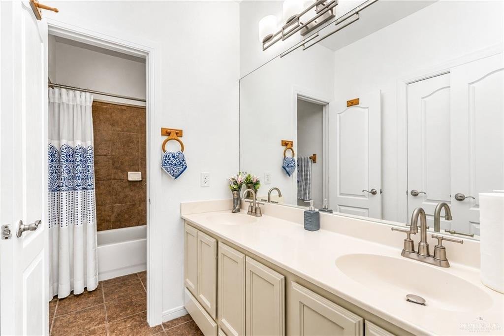House in McAllen, Texas, United States 5 - 19038844