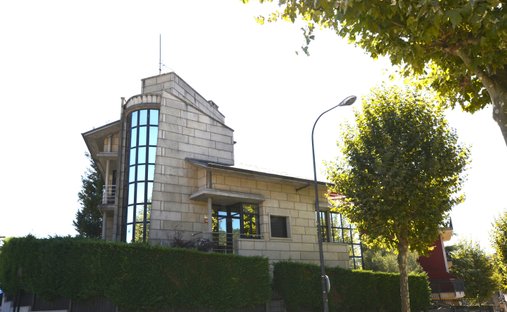 Apartment in Las Campas y San Claudio, Oviedo, Spain 1