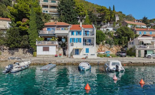 Casa en Stari Grad, Condado de Lika-Senj, Croacia 1