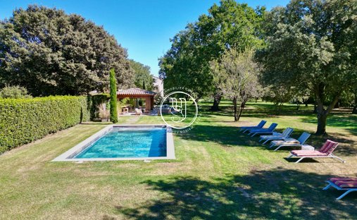 Villa a Uzès, Occitania, Francia 1