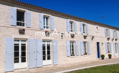 Casa a Montils, Nuova Aquitania, Francia 1