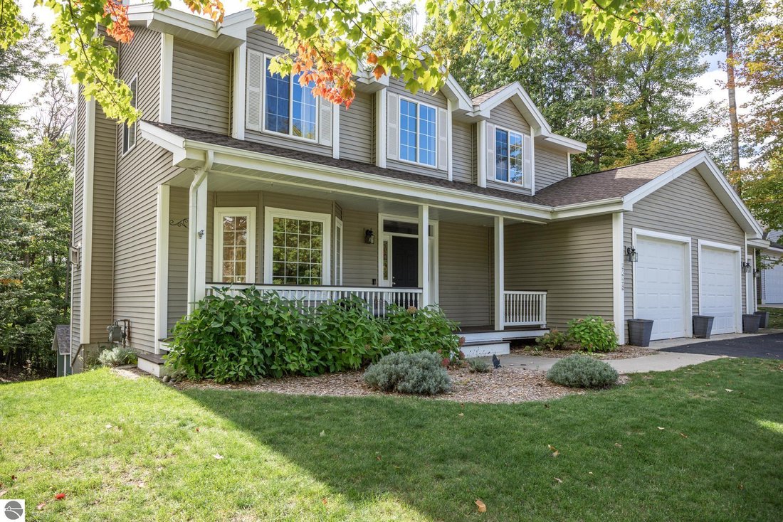 House in Traverse City, Michigan, United States 2 - 19038656